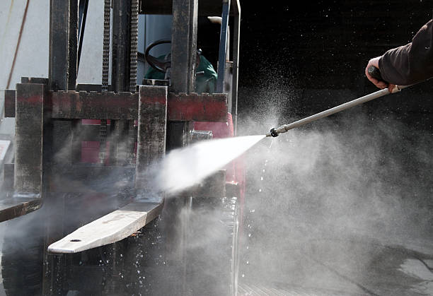 Best Roof Washing  in Ironwood, MI